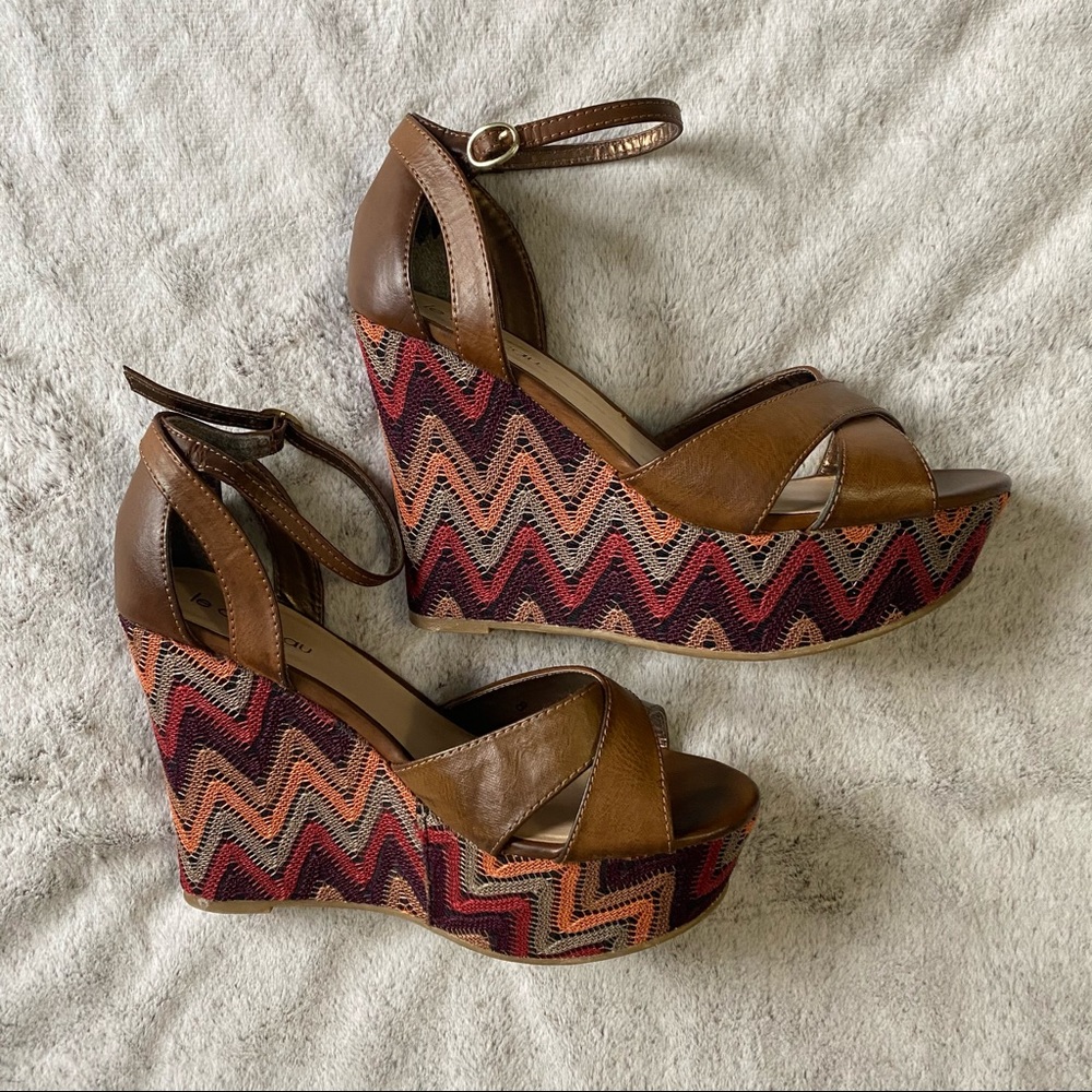 Le Château Chevron Bohemian Wedge Sandals